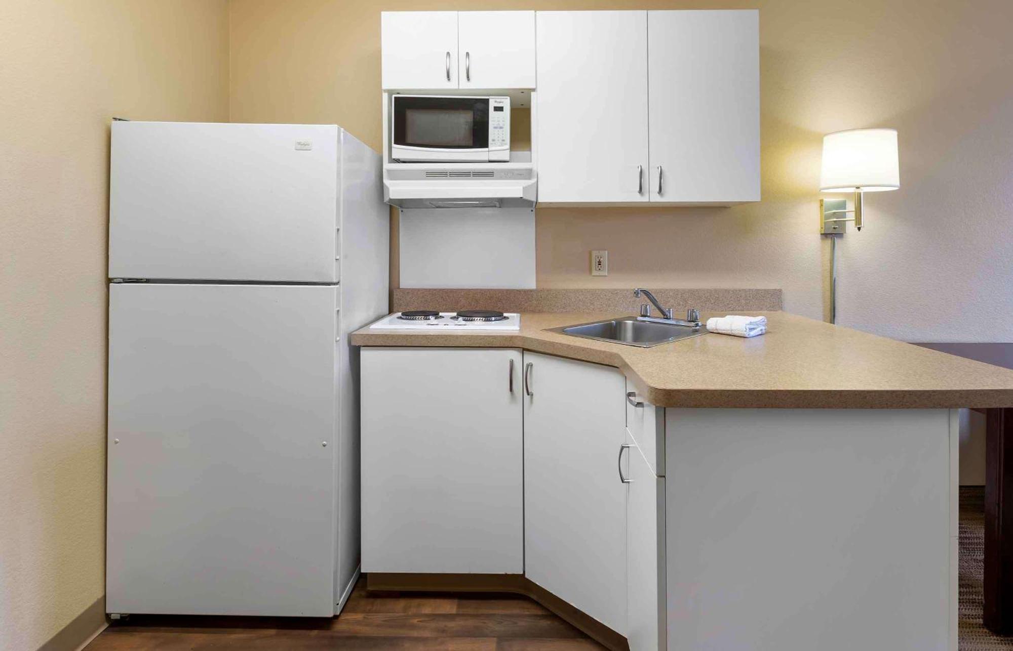 Extended Stay America Select Suites - Des Moines - Urbandale Clive Exterior photo