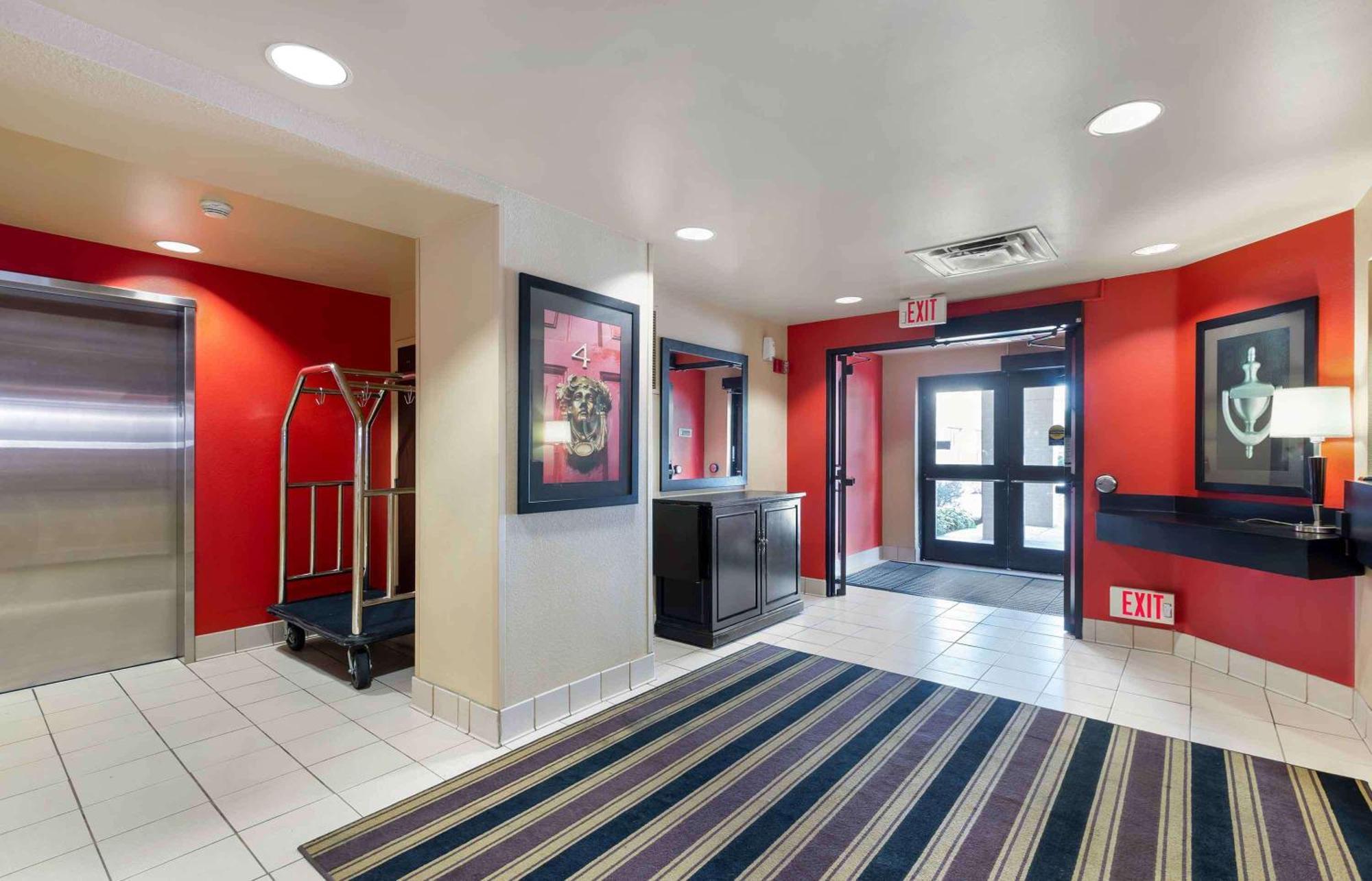 Extended Stay America Select Suites - Des Moines - Urbandale Clive Exterior photo
