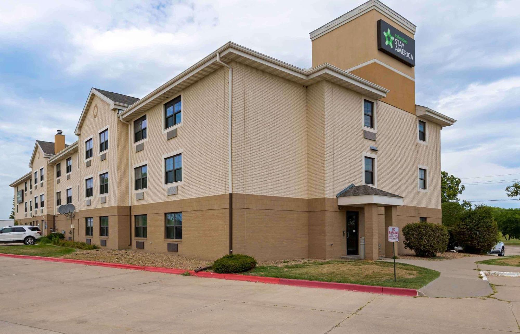 Extended Stay America Select Suites - Des Moines - Urbandale Clive Exterior photo